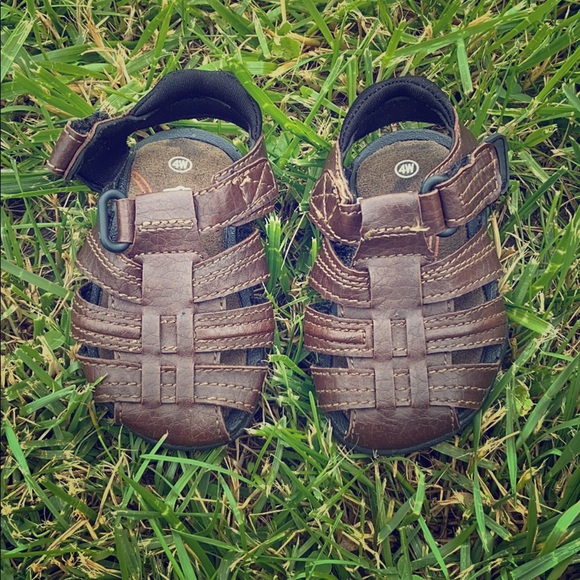 Teeny toes sandals❤️ - Picture 1 of 2